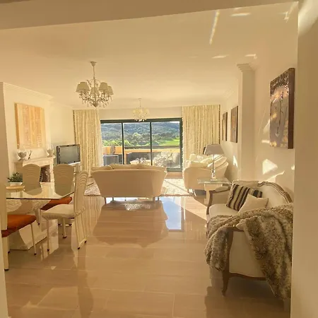 Sunny Retreat With Stunning View Appartement