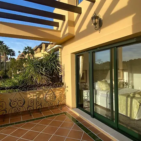 Sunny Retreat With Stunning View Appartement *