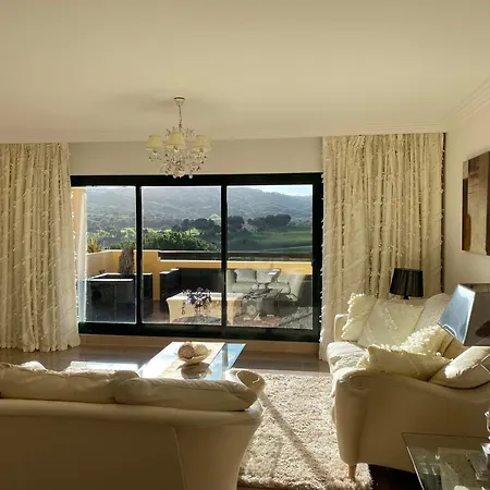 Sunny Retreat With Stunning View Sotogrande