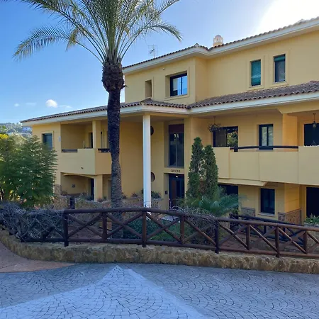 Sunny Retreat With Stunning View Appartement *