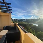 Sunny Retreat With Stunning View Apartman *