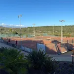 Sunny Retreat With Stunning View Apartman Sotogrande